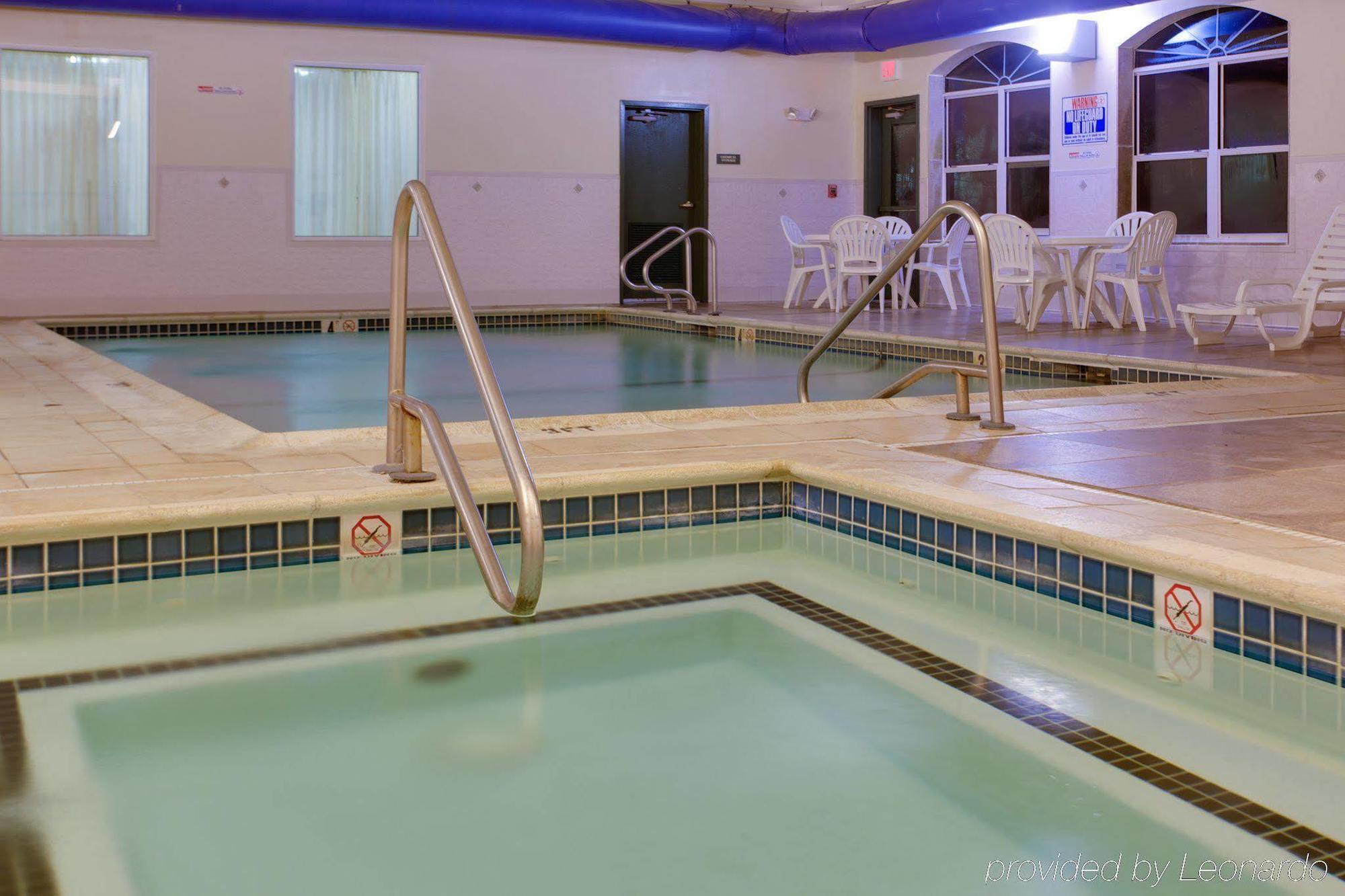 Country Inn & Suites By Radisson, Brockton Esterno foto